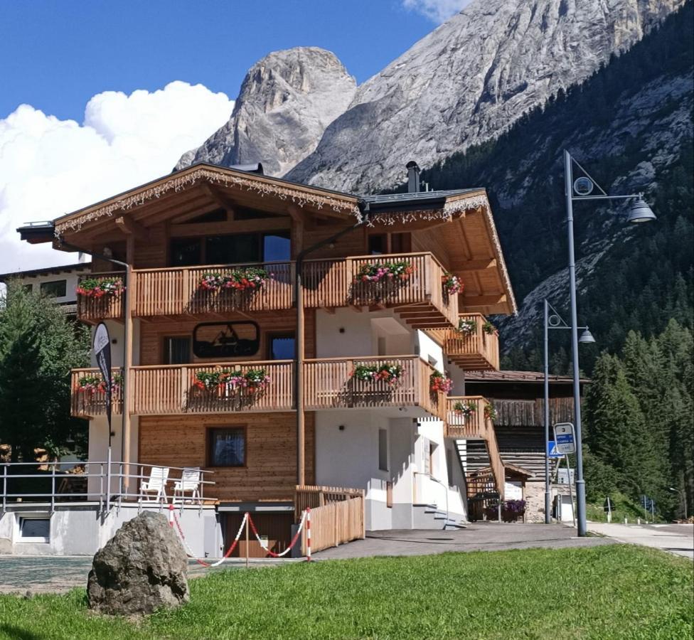 Piccola Cesa B&B Canazei Exterior photo